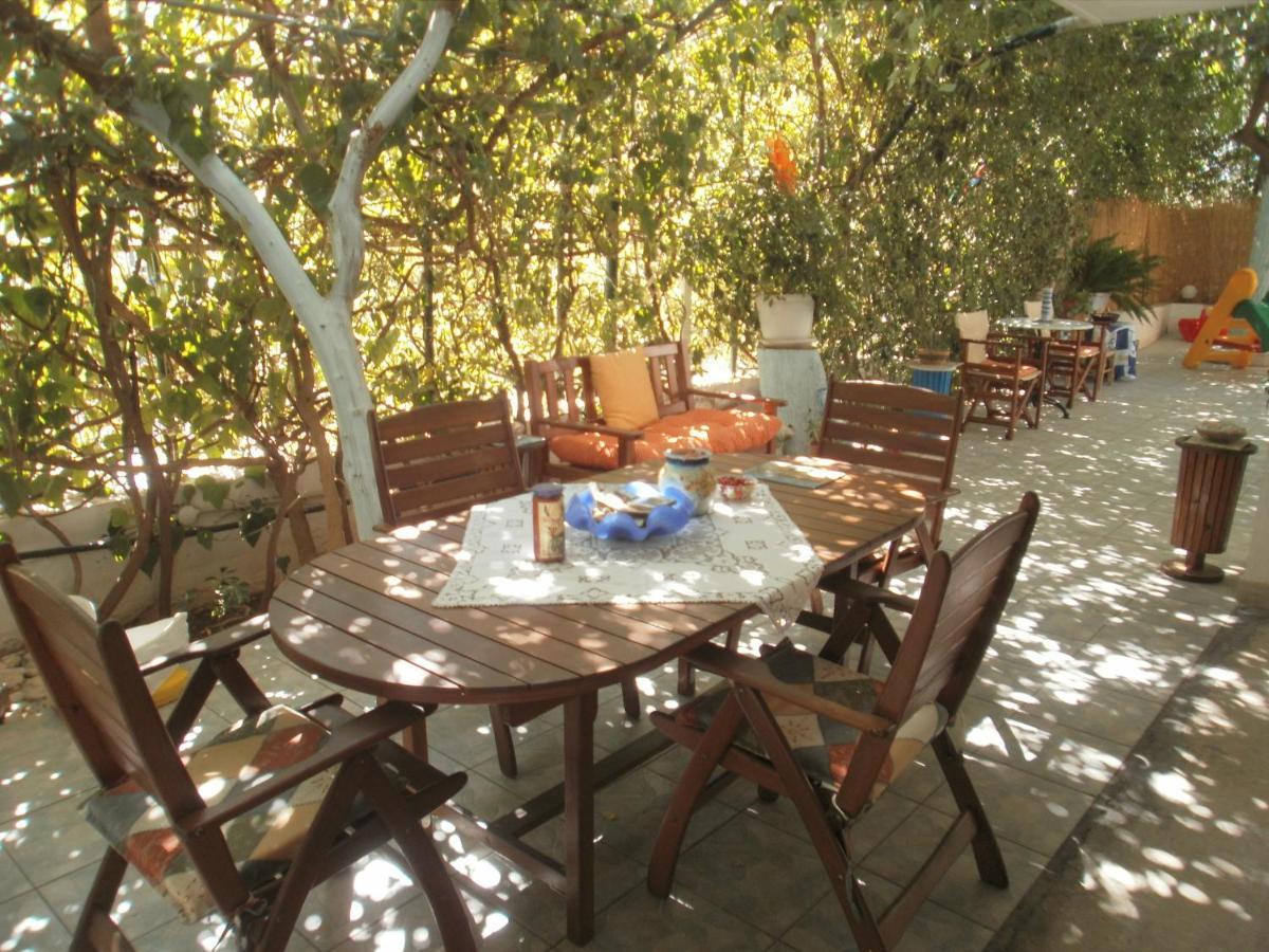 2 Space - Selfcatering Apartment Helen No 7 시로피가도 외부 사진