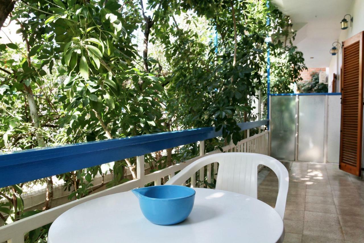 2 Space - Selfcatering Apartment Helen No 7 시로피가도 외부 사진