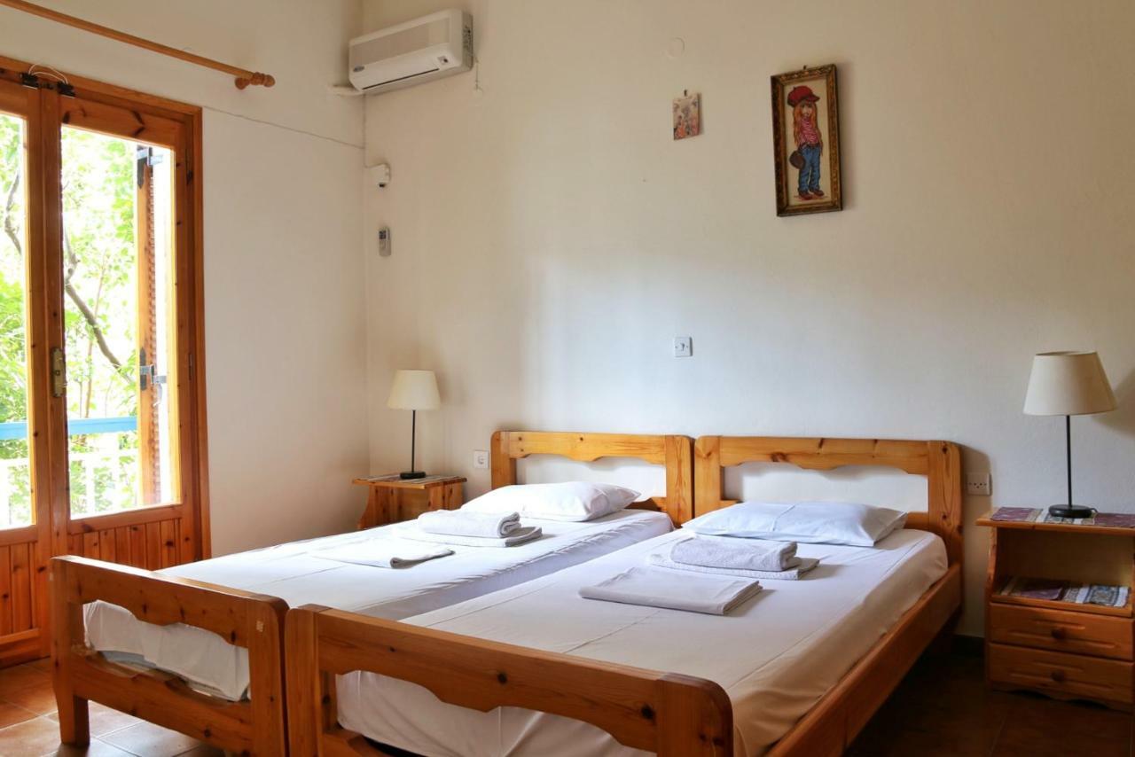 2 Space - Selfcatering Apartment Helen No 7 시로피가도 외부 사진